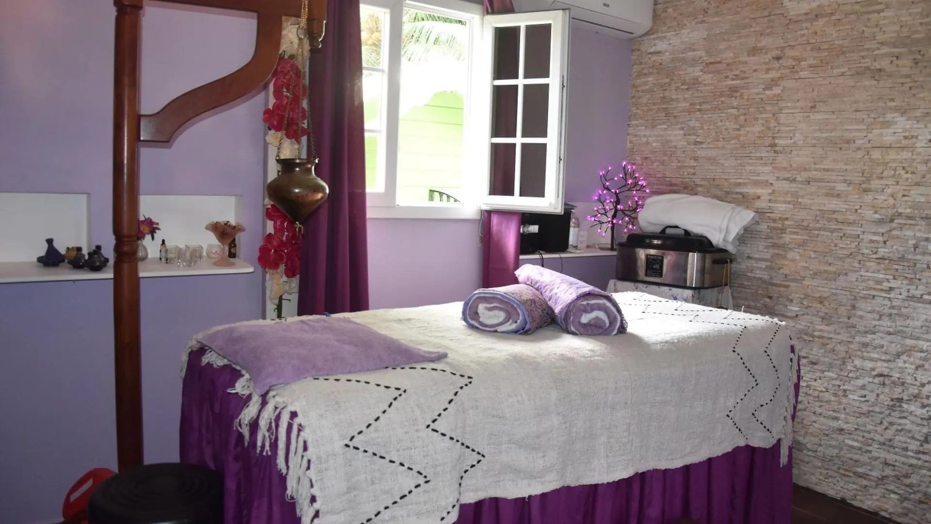 Holiday home Gite D'Arles 
